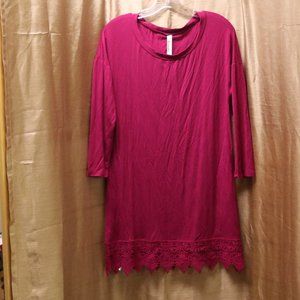 Emerald   Lace Hemmed Top